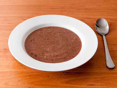 Krémová fazolová polévka s ovesnými vločkami